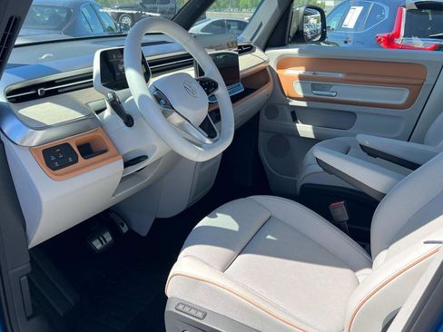 New 2025 Volkswagen ID. Buzz 1st Edition image 10