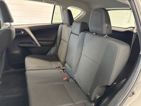 Certified 2018 Toyota RAV4 XLE image 40