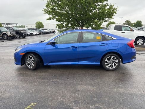 Used 2017 Honda Civic EX image 6
