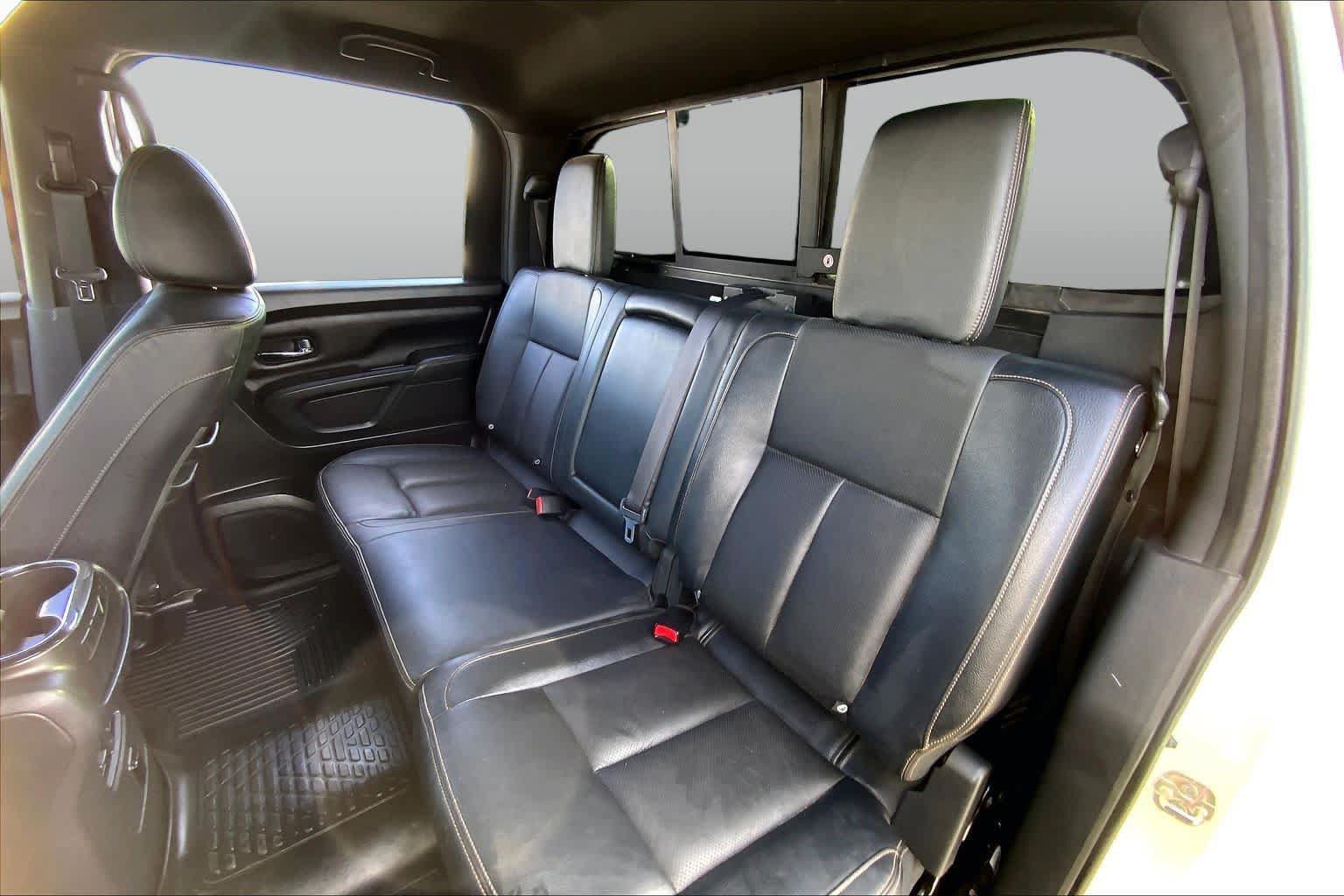 Used 2018 Nissan Titan SL w/ Midnight Edition AWD/4WD image 21