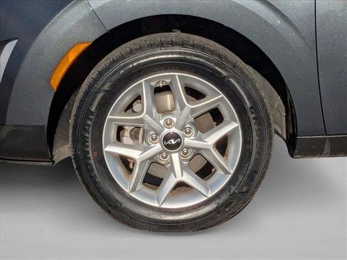 Used 2024 Kia Soul LX w/ Option Group 015 image 22