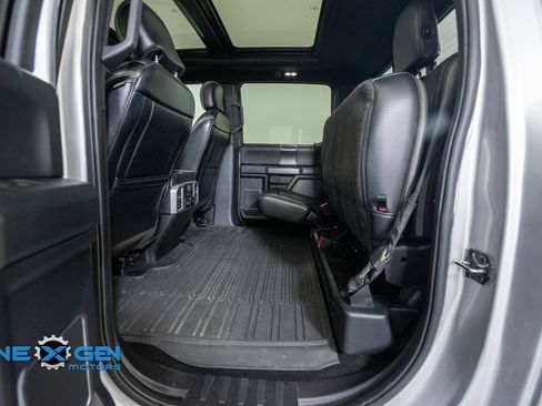 Used 2019 Ford F150 Platinum w/ Equipment Group 701A Luxury AWD/4WD image 32