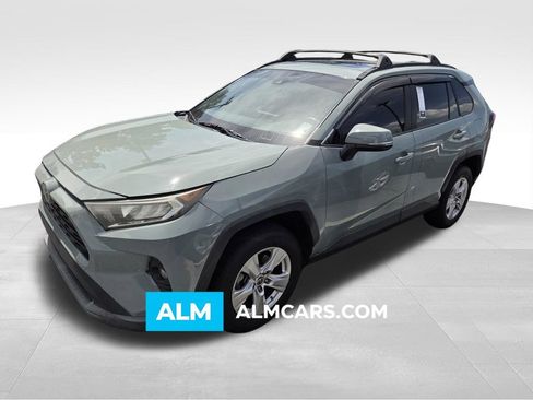 Used 2019 Toyota RAV4 XLE w/ Convenience Package FWD image 1