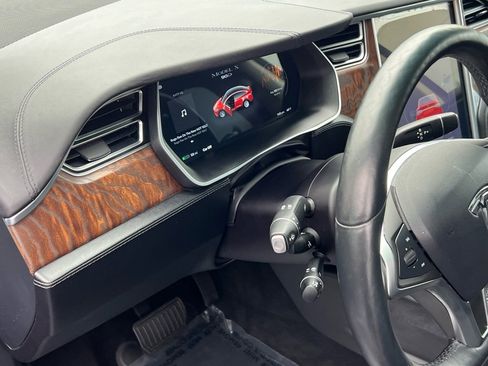 Used 2016 Tesla Model X 90D image 14