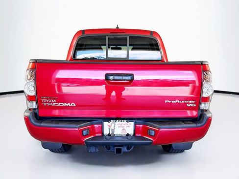 Used 2015 Toyota Tacoma PreRunner w/ TRD Sport Package image 8