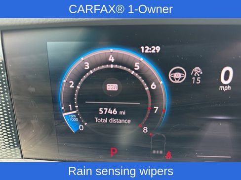 Used 2025 Volkswagen Tiguan SE w/ Panoramic Sunroof Package image 25