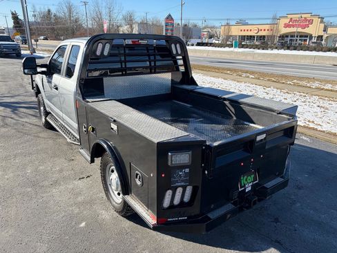 Used 2022 Ford F250 XL w/ Power Equipment Group image 13