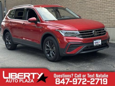 Used 2023 Volkswagen Tiguan SE FWD image 1