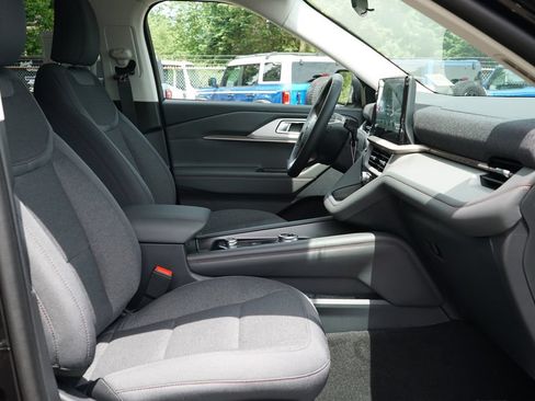 New 2026 Ford Explorer Active AWD/4WD image 9