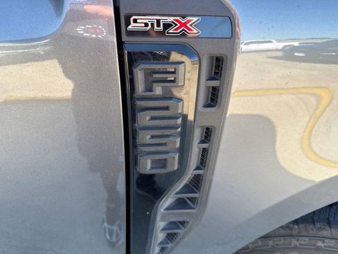 Used 2024 Ford F250 XL w/ STX Appearance Package AWD/4WD image 16