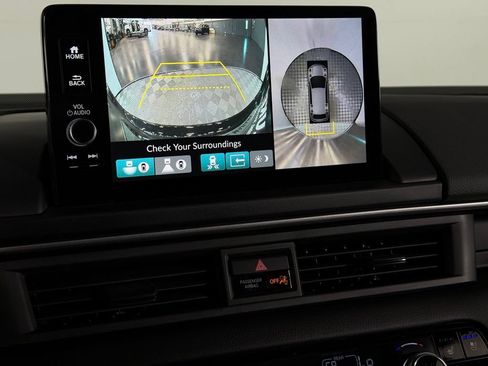 Used 2025 Honda Pilot Black Edition image 18