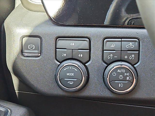 Used 2026 Chevrolet Silverado 2500 LT w/ All Star Edition AWD/4WD image 17