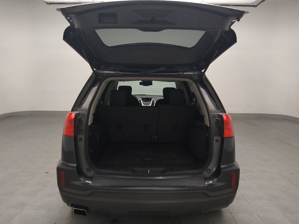 Used 2017 GMC Terrain SLE FWD image 29