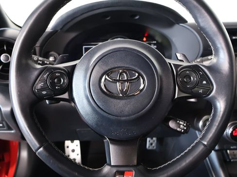 Used 2024 Toyota GR86 Premium RWD image 3