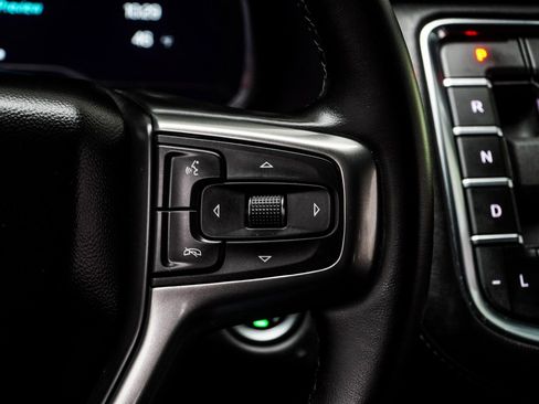 Used 2024 Chevrolet Suburban LT image 29