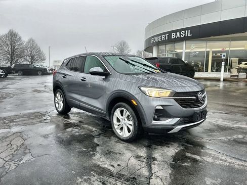 Used 2022 Buick Encore GX Preferred w/ Cold Weather Comfort Package image 2