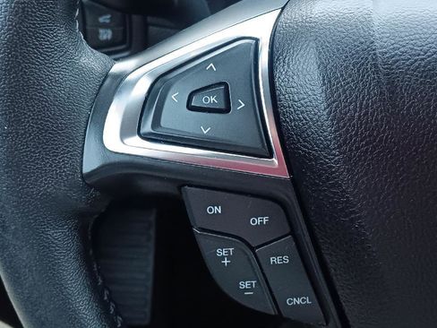 Used 2021 Ford Edge SEL w/ Convenience Package image 16