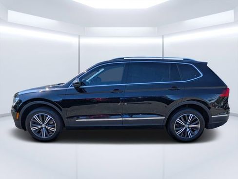 Used 2018 Volkswagen Tiguan SEL AWD/4WD image 6