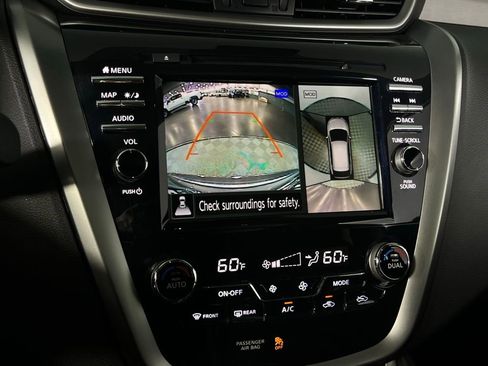 Used 2024 Nissan Murano SL image 14