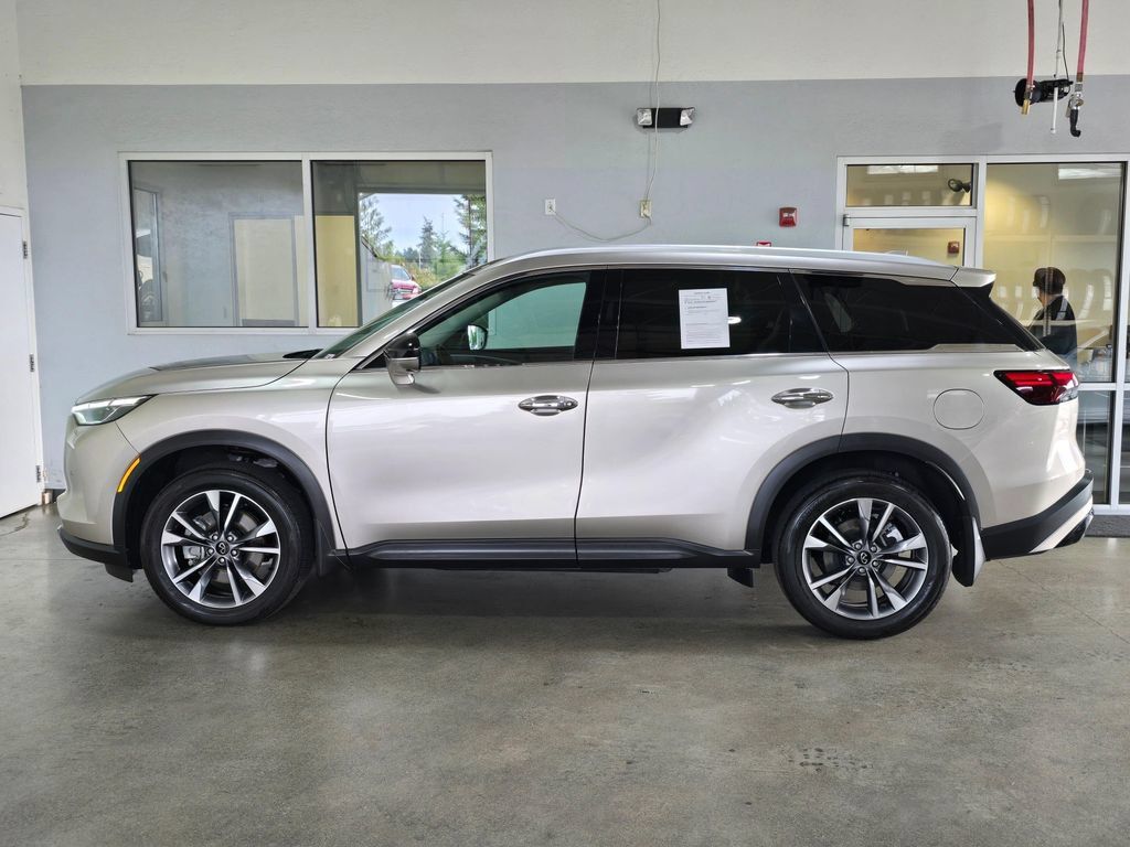 Certified 2023 INFINITI QX60 Luxe w/ Cargo Package AWD/4WD image 7