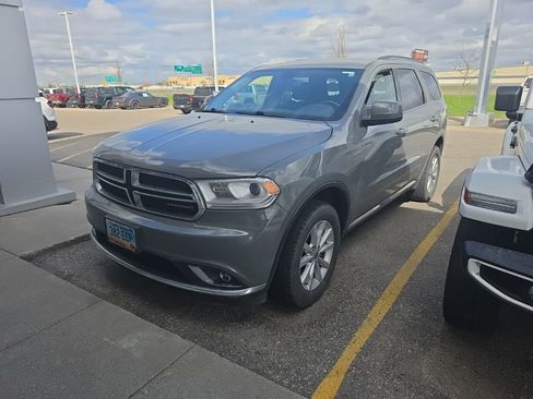 Used 2020 Dodge Durango SXT AWD/4WD image 3