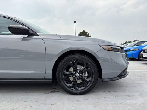 New 2025 Honda Accord SE image 3