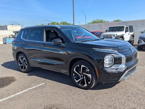 Used 2023 Mitsubishi Outlander SEL image 6