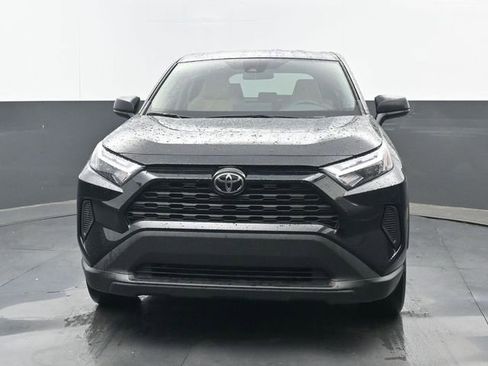 Used 2025 Toyota RAV4 LE FWD image 5