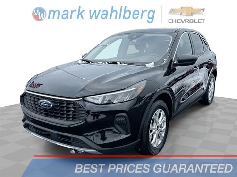 Used 2023 Ford Escape Active image 1
