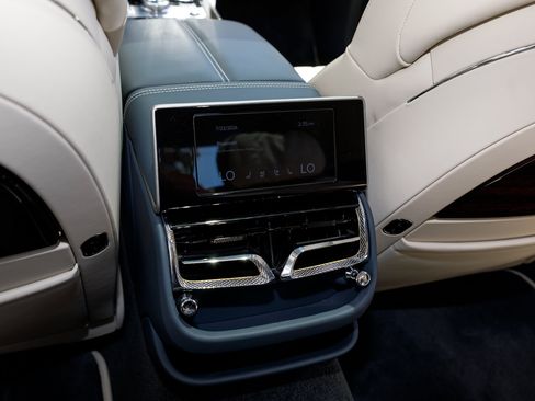 Certified 2024 Bentley Flying Spur W12 AWD/4WD image 21