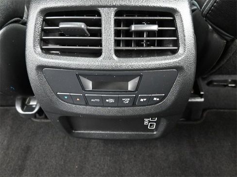 Used 2021 Honda Pilot Special Edition image 16