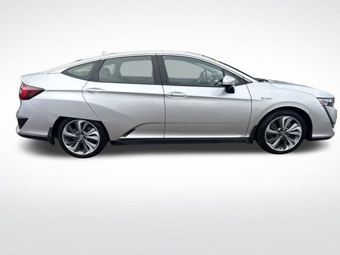 Used 2018 Honda Clarity Touring image 8