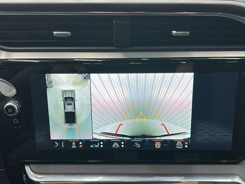 Used 2025 GMC Sierra 3500 Denali image 23