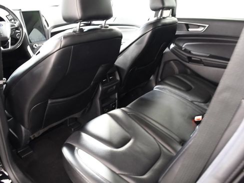 Used 2022 Ford Edge Titanium w/ Equipment Group 301A AWD/4WD image 27