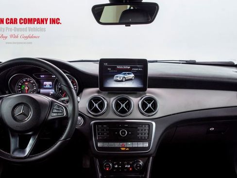 Used 2018 Mercedes-Benz GLA 250 4MATIC image 22