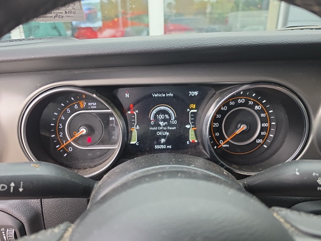 Used 2021 Jeep Gladiator Sport AWD/4WD image 9