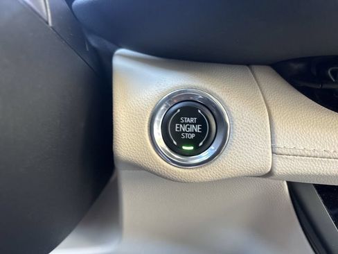 Certified 2023 Buick Envision Avenir FWD image 16