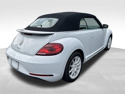 Used 2018 Volkswagen Beetle 2.0T S FWD image 5