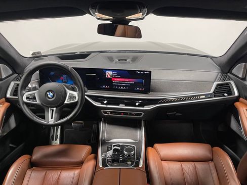 Used 2024 BMW X7 M60i w/ Climate Comfort Package AWD/4WD image 31
