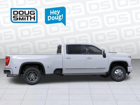 New 2026 Chevrolet Silverado 3500 High Country AWD/4WD image 5