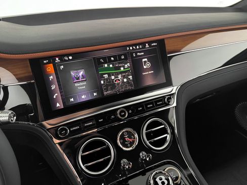 Used 2025 Bentley Continental GT Speed image 21