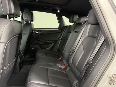 Used 2025 Porsche Macan GTS image 18