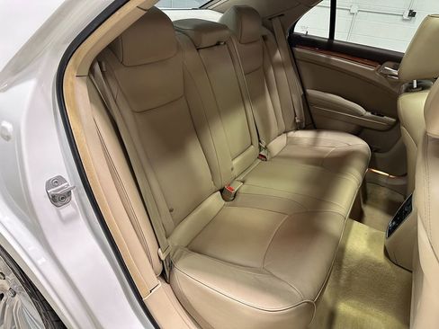 Used 2013 Chrysler 300 C w/ Light Group image 17