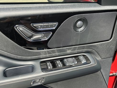 New 2025 Lincoln Aviator Reserve w/ Jet Appearance Package image 25