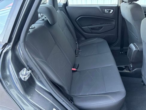 Used 2015 Ford Fiesta SE image 32