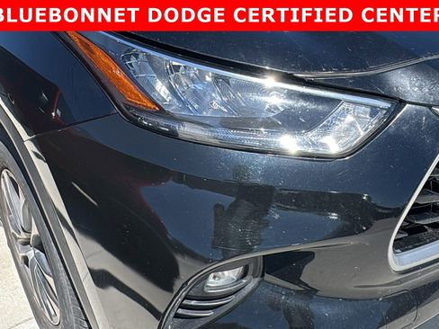 Used 2020 Toyota Highlander XLE image 9