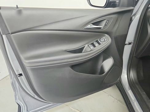 Used 2023 Buick Encore GX Select w/ Safety Package II FWD image 17