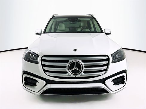 New 2026 Mercedes-Benz GLS 450 4MATIC image 2
