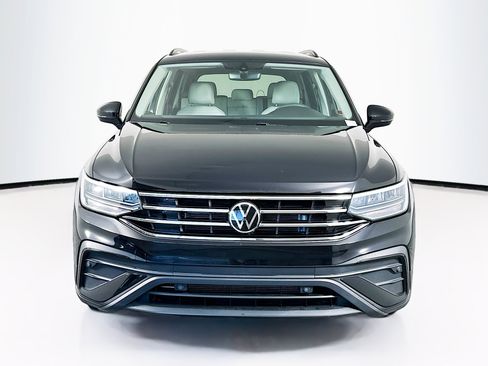Used 2023 Volkswagen Tiguan S image 2