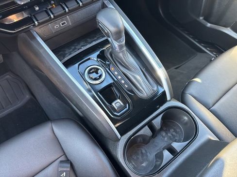 Used 2023 Chevrolet Colorado LT w/ LT Convenience Package III image 20